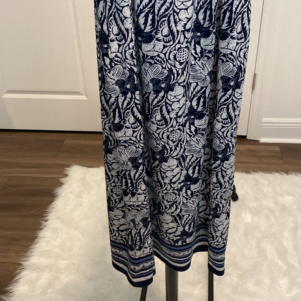 Max Studio Dress - Picture 4 of 7